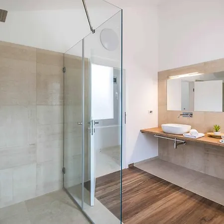 Villa Rocksalt *